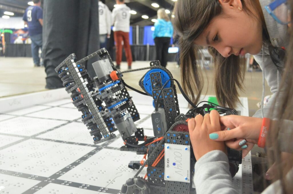 STEM Latin America Colombia ForoMET Robotics